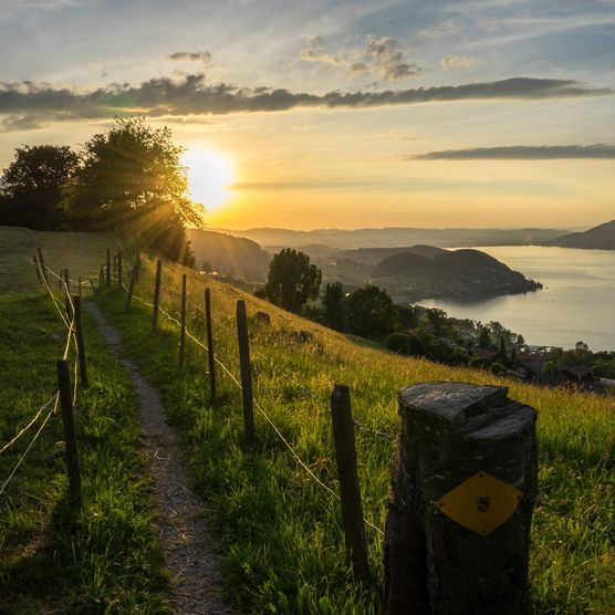 Von Krattigen aus lassen sich atemberaubende Sonnenuntergänge beobachten