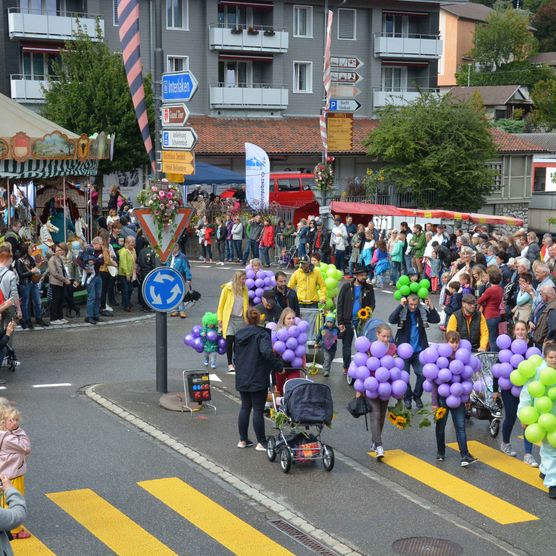 Festumzug Weinfest Läset-Sunntig in Spiez